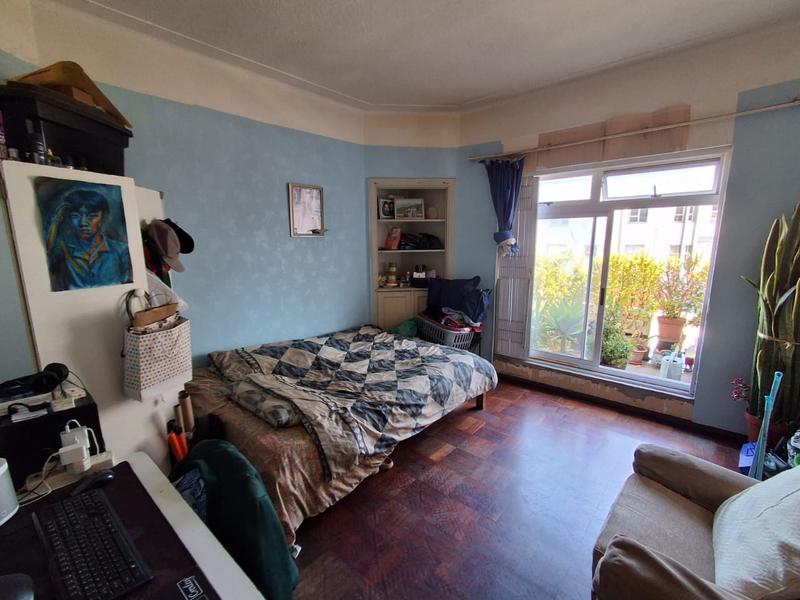 3 Bedroom Property for Sale in Sea Point Western Cape